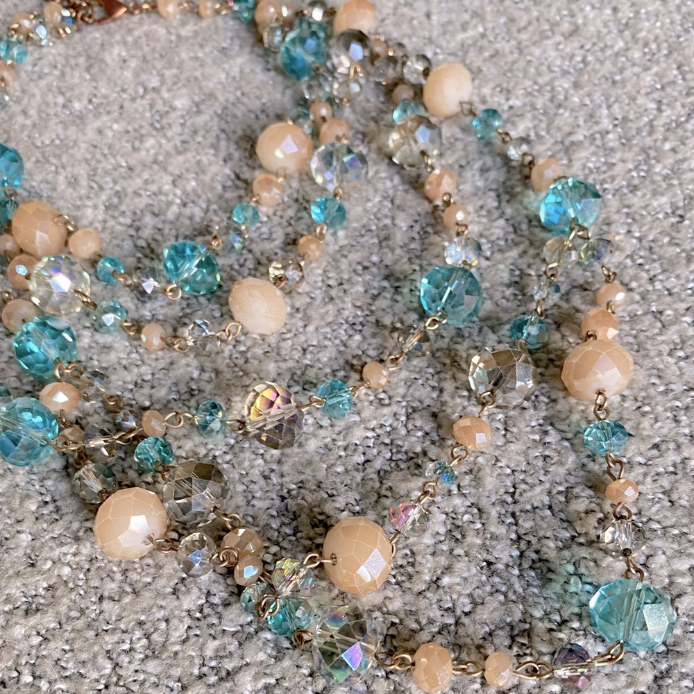 [3 for $30 & 6.99 shipping🍂] layered beaded necklace